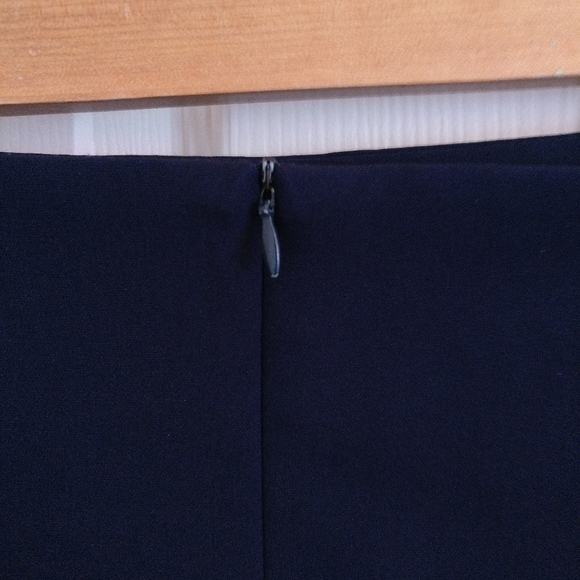 Classic Navy Blue A-Line Mini Skirt - Picture 6 of 6